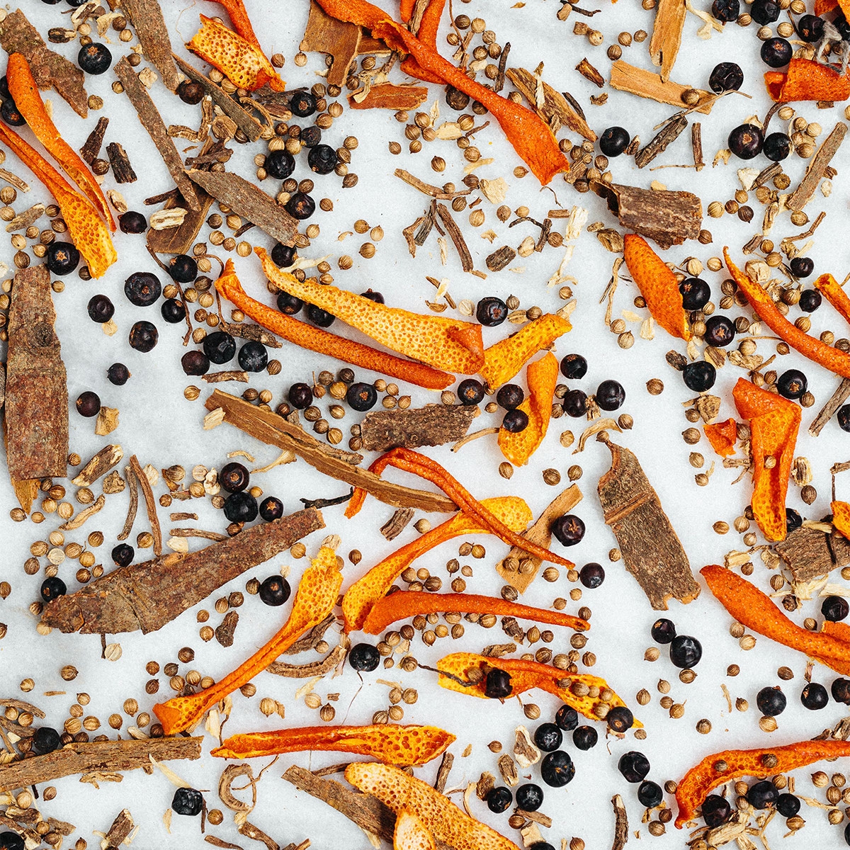 經典海角干燥風格，淡淡的柑橘味白酒包裝設計