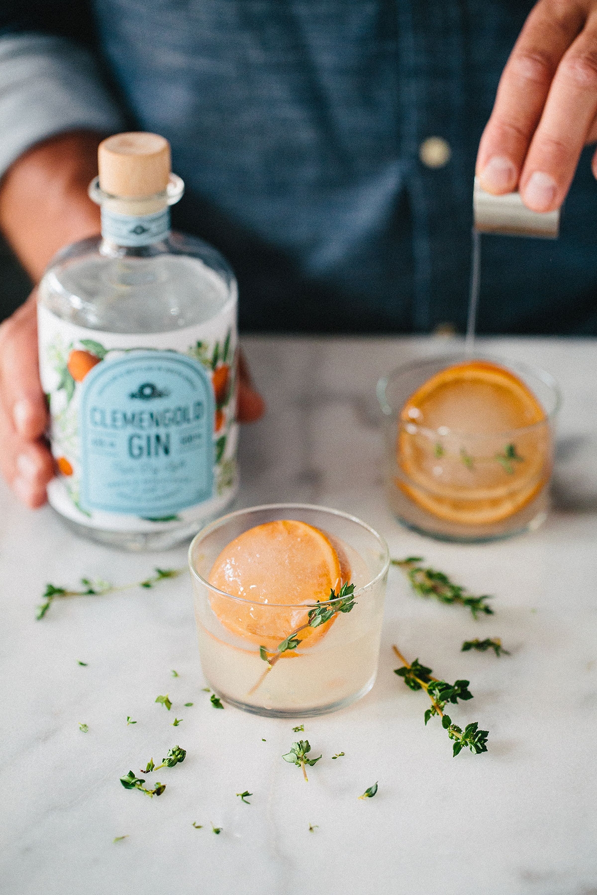 經典海角干燥風格，淡淡的柑橘味白酒包裝設計