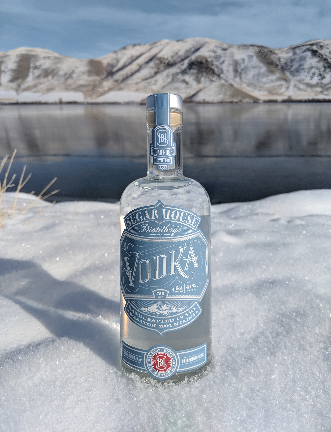 清爽的伏特加洋酒包裝設計